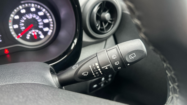 Hyundai i10 1.2 MPi SE Connect 5dr Petrol Hatchback